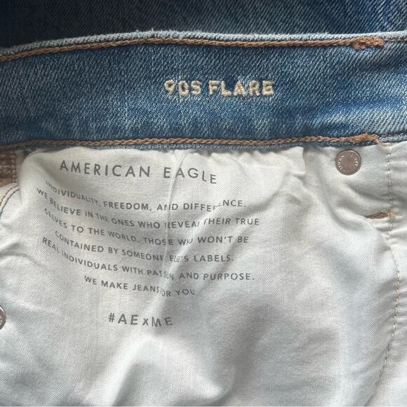 American Eagle Light Wash Distressed Flare Jean Size 12 Long - Picture 4 of 13
